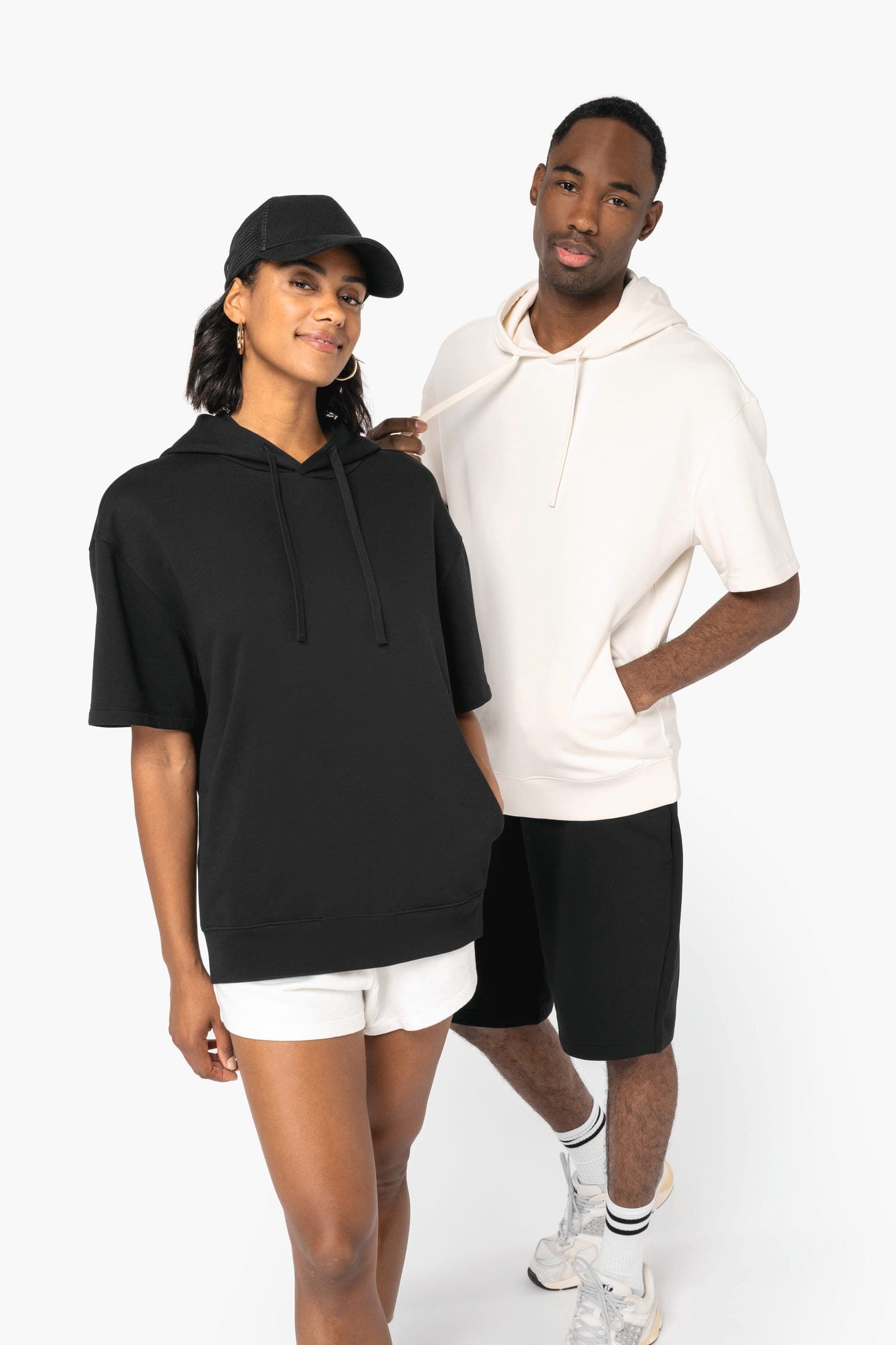 Sweat-shirt écoresponsable à capuche à épaules tombantes manches courtes French Terry unisexe Native Spirit